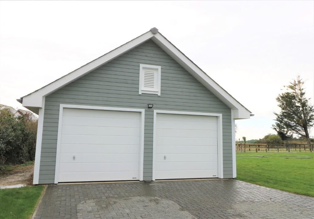 Forelands Field Road – image 5