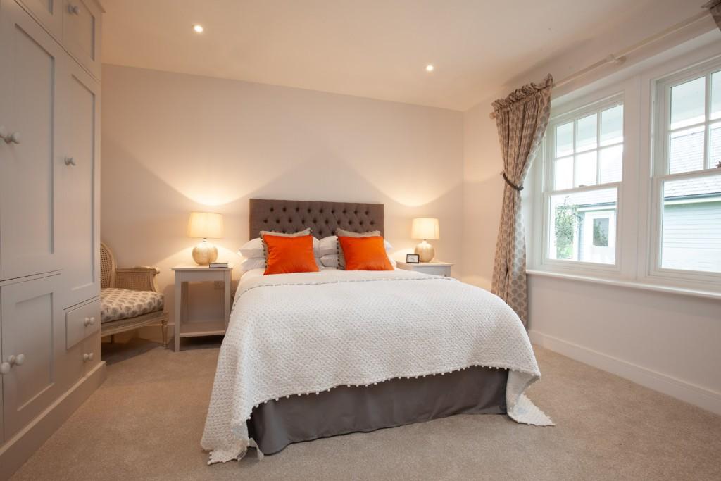 Forelands Field Road – image 9