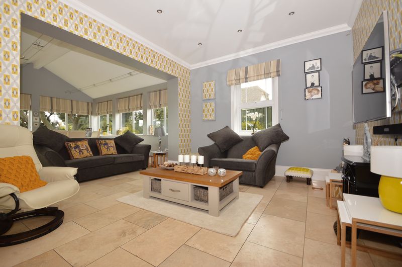 Highbank Mews 2 – highbankmews2p.jpg